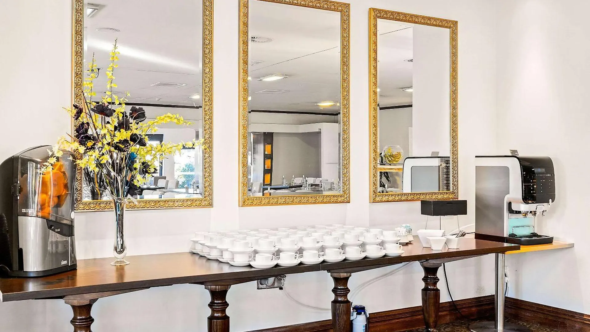 ****  Hotel Elms Christchurch, Ascend Hotel Collection Nowa Zelandia