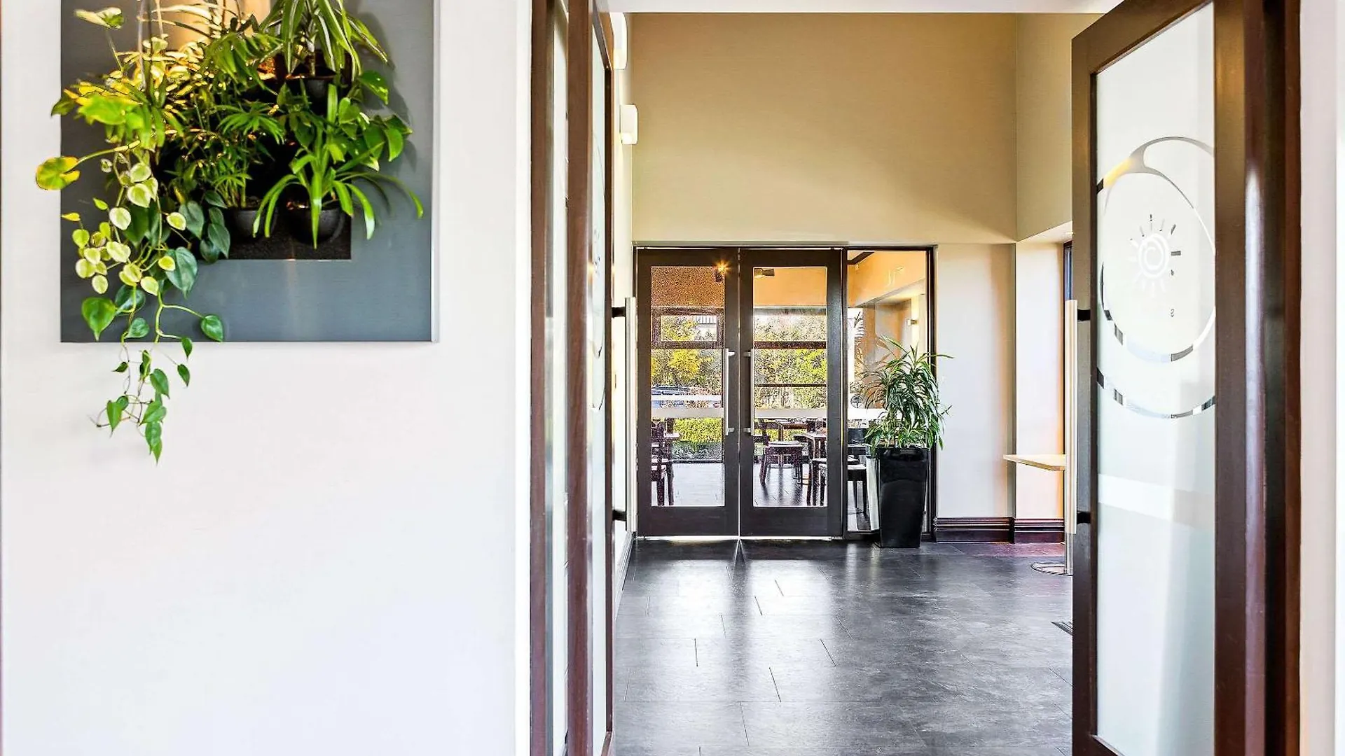 Hotel Elms Christchurch, Ascend Hotel Collection